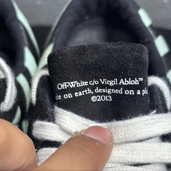 Size 11 - Off-White Vulc Sneaker Low Black Green - Picture 6 of 15